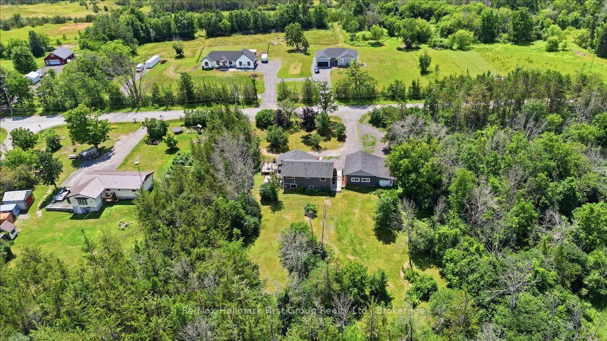 1233 Lazier Road photo 48