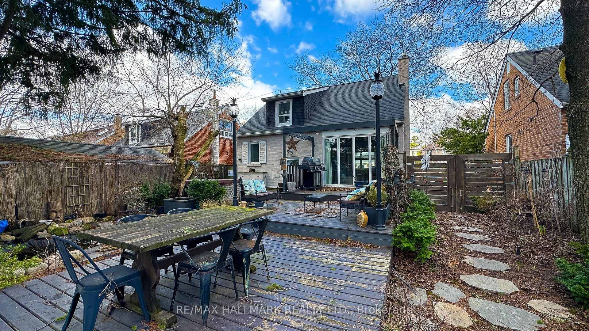 203 Elmhurst Avenue photo 11