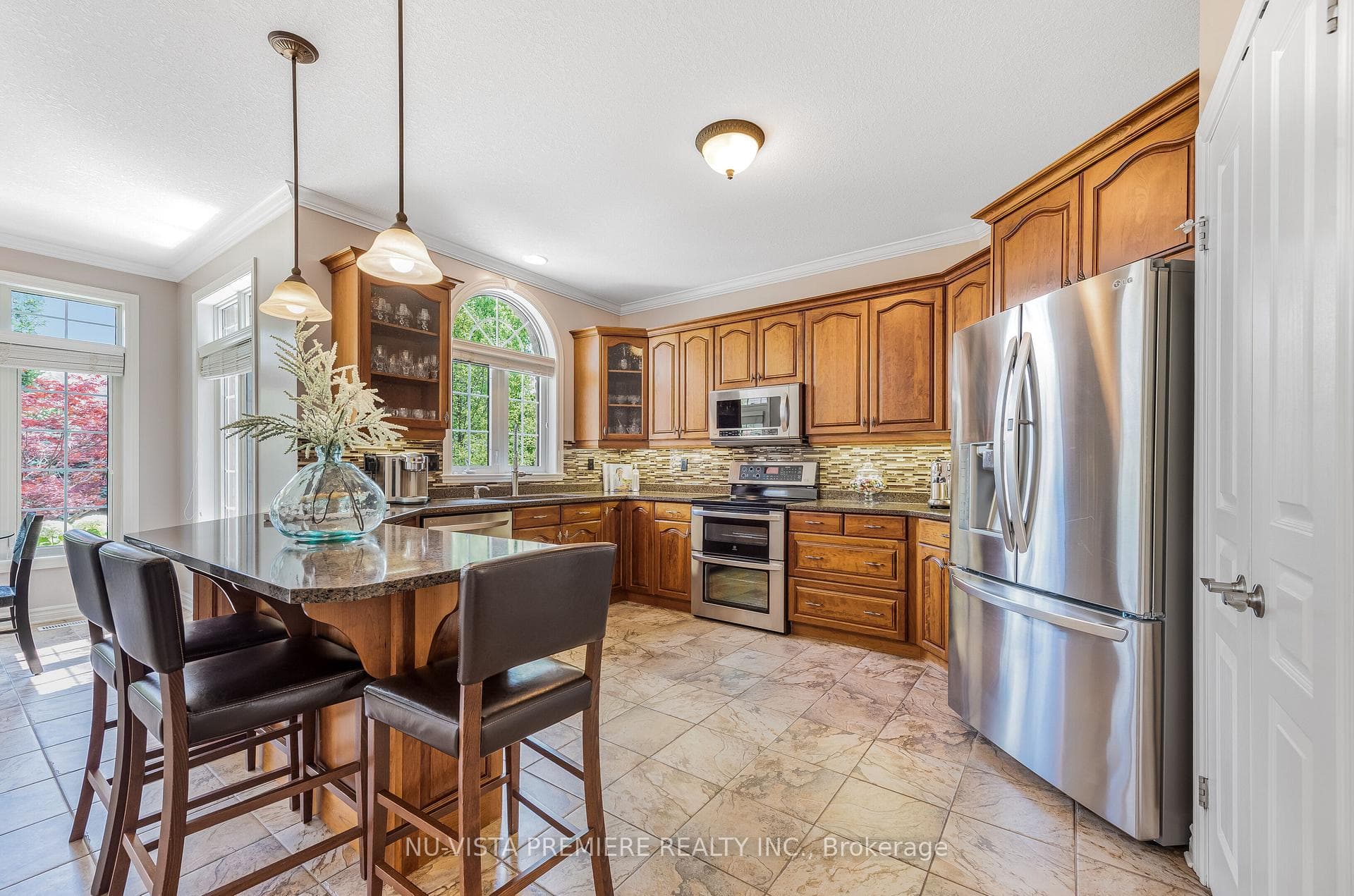 2065 Valleyrun Boulevard photo 14