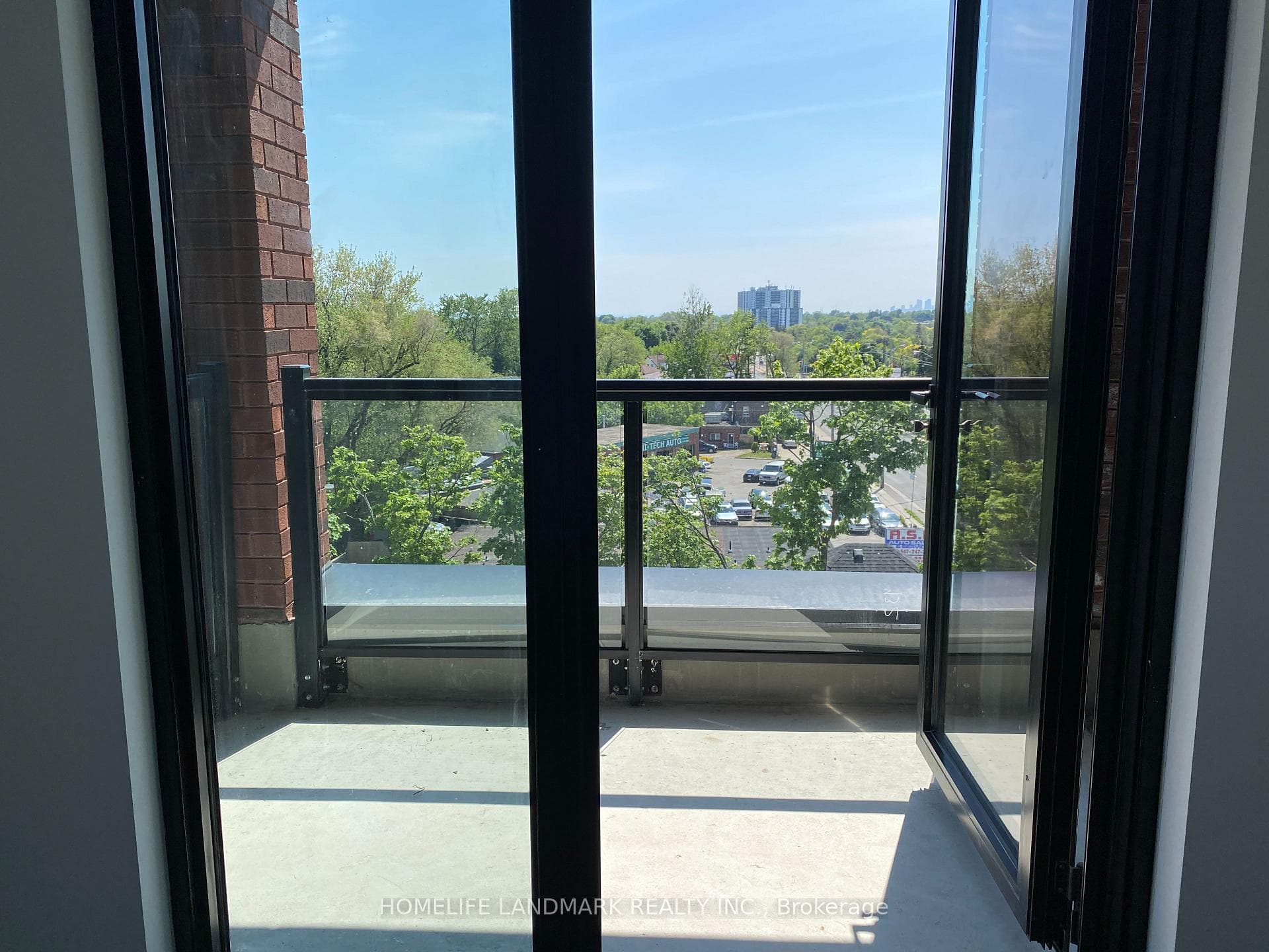 2799 Kingston Road Unit 605 photo 13