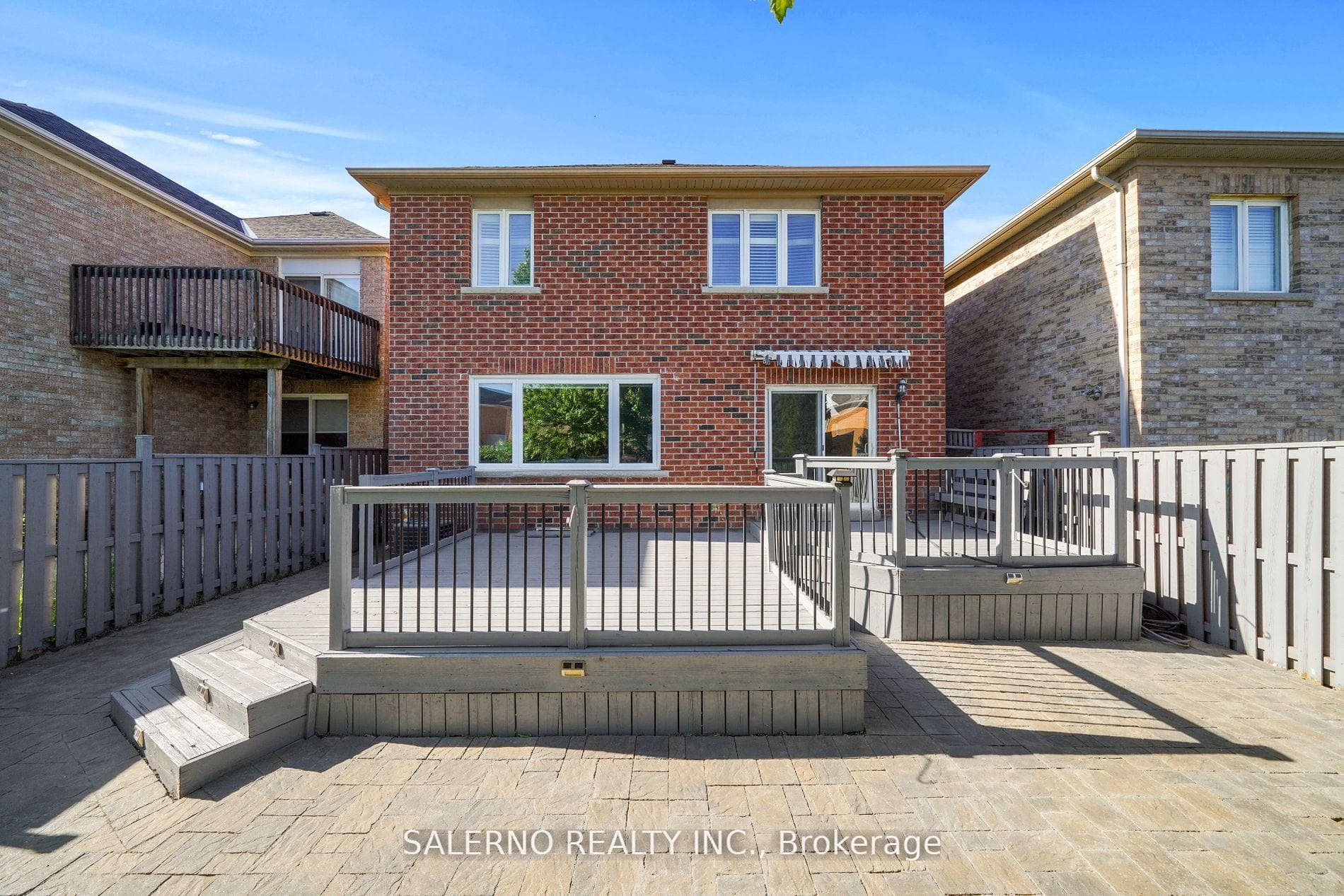 57 Queen Isabella Crescent photo 37