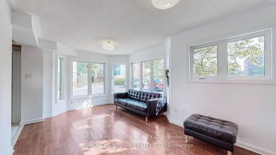 18 Clark Avenue Unit 116 photo 9