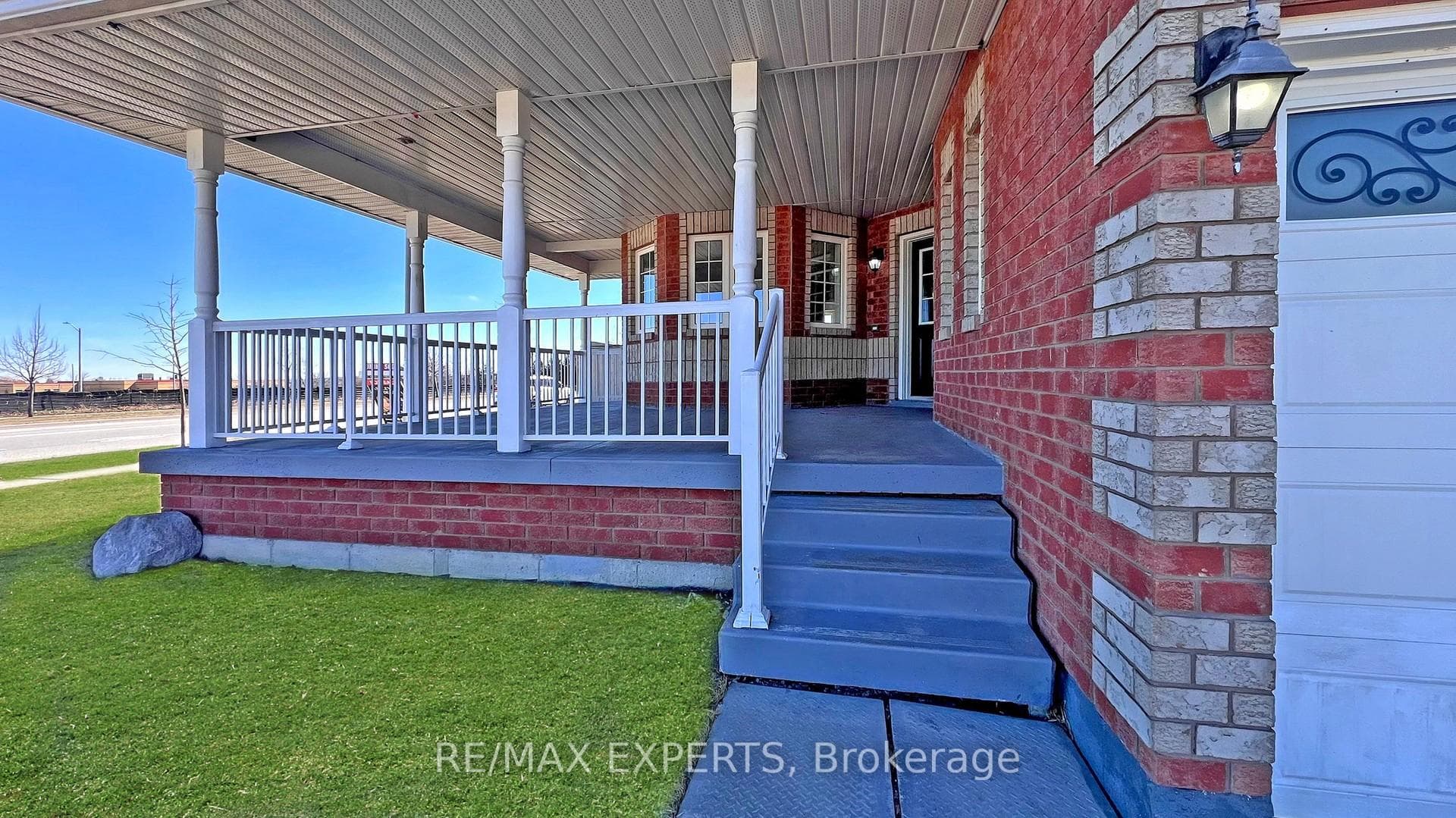 1373 Benson Street photo 5