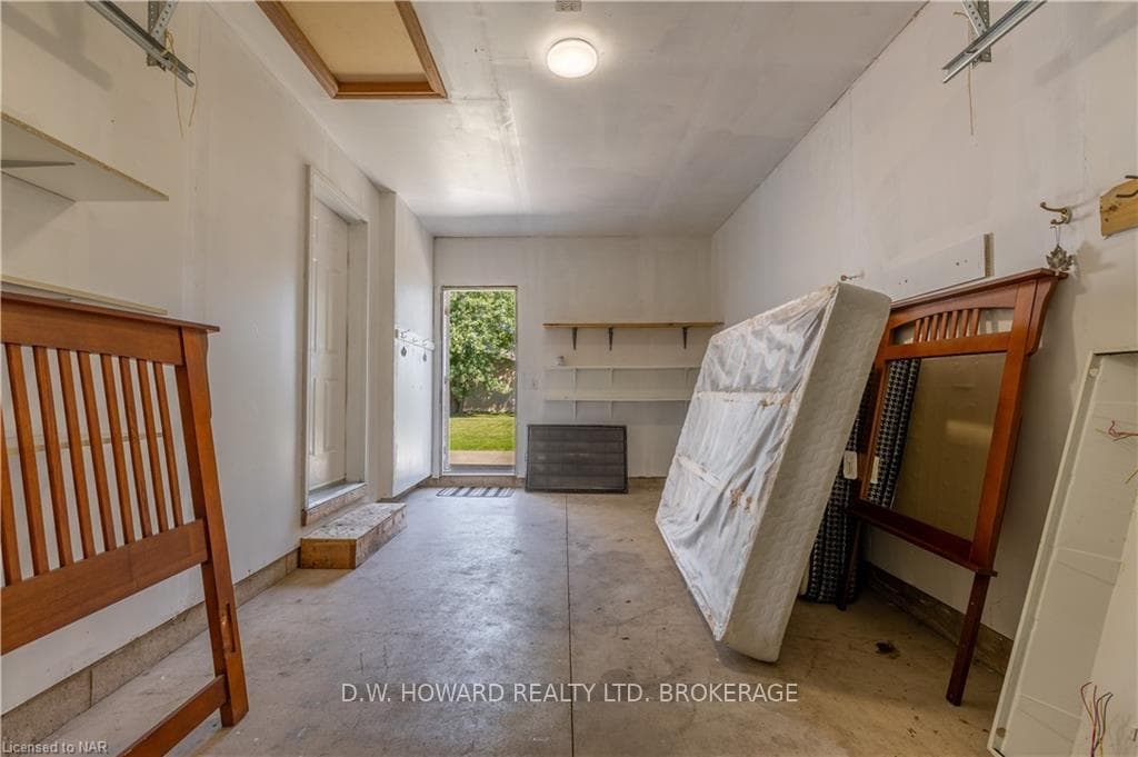 19 WALLACE Avenue photo 24