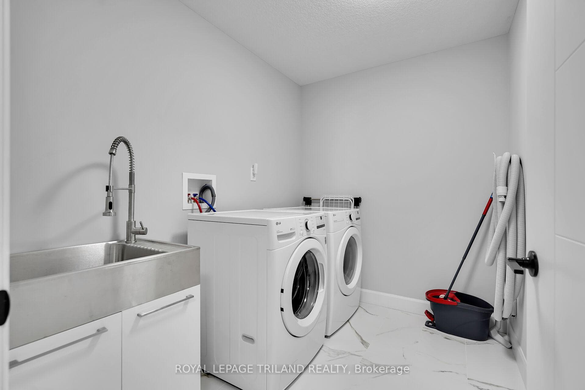 62 Crestview Drive photo 29