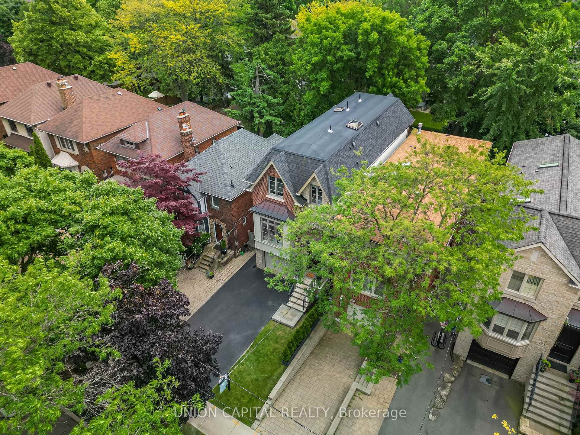 491 St Clements Avenue photo 2
