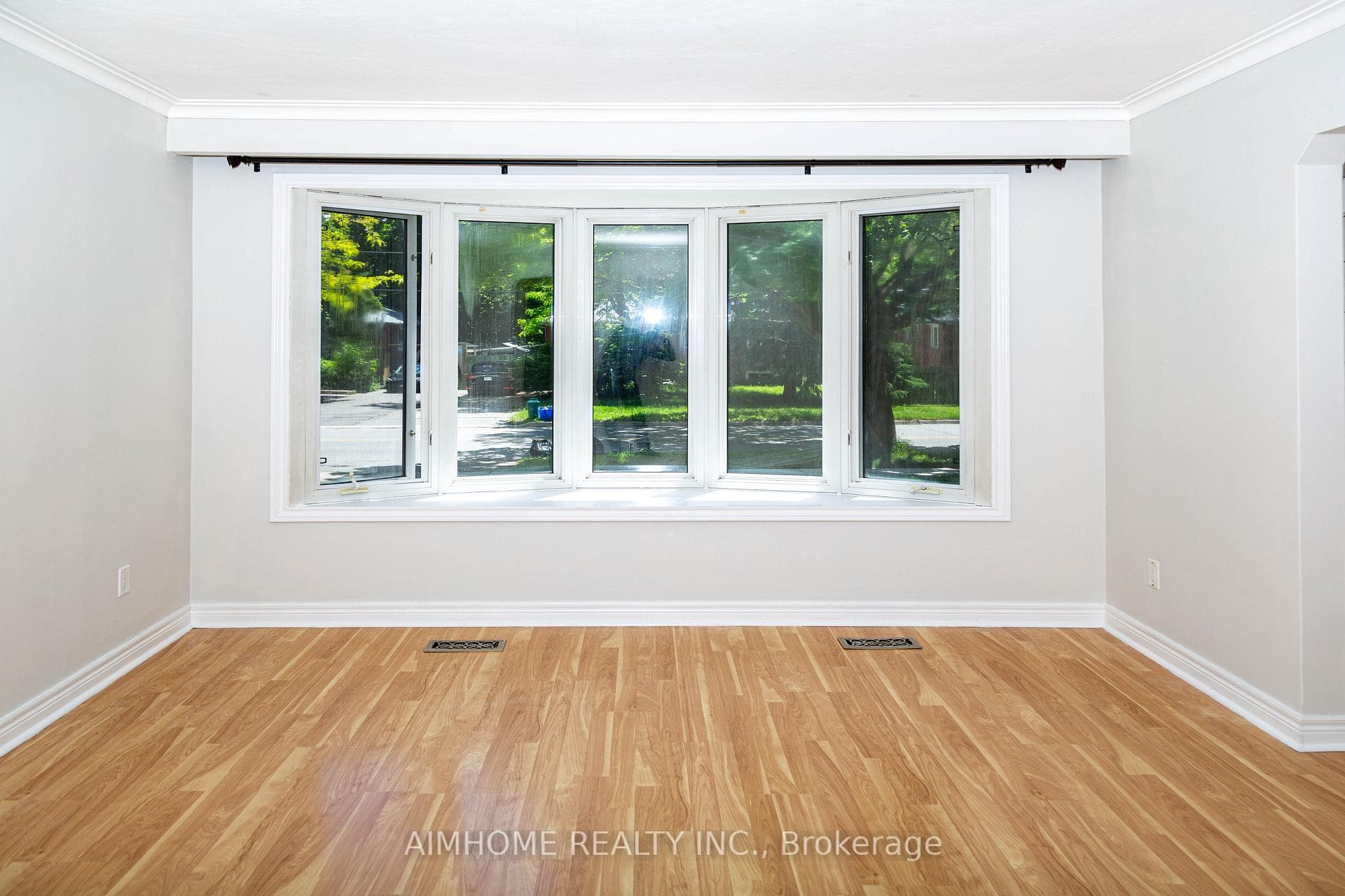 419 Crosby Avenue photo 4