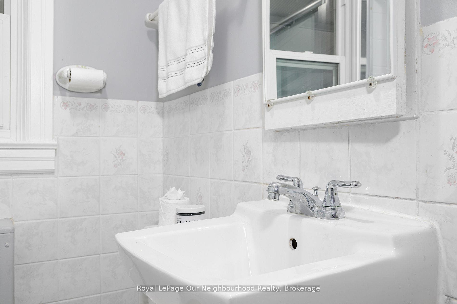 221 Liberty Street photo 26