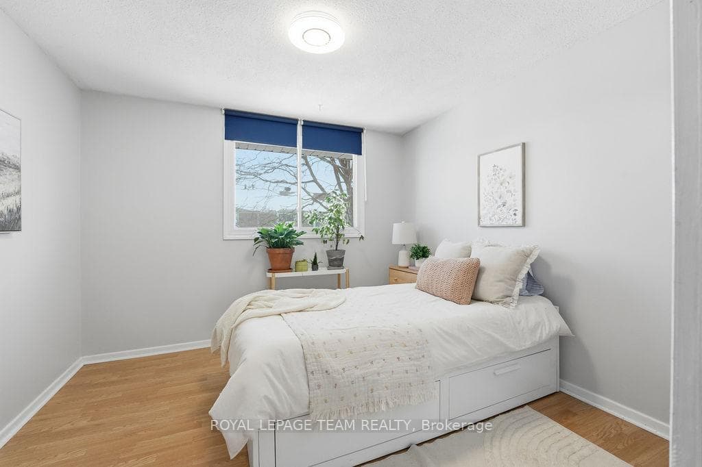 461 Moodie Drive Unit B photo 23