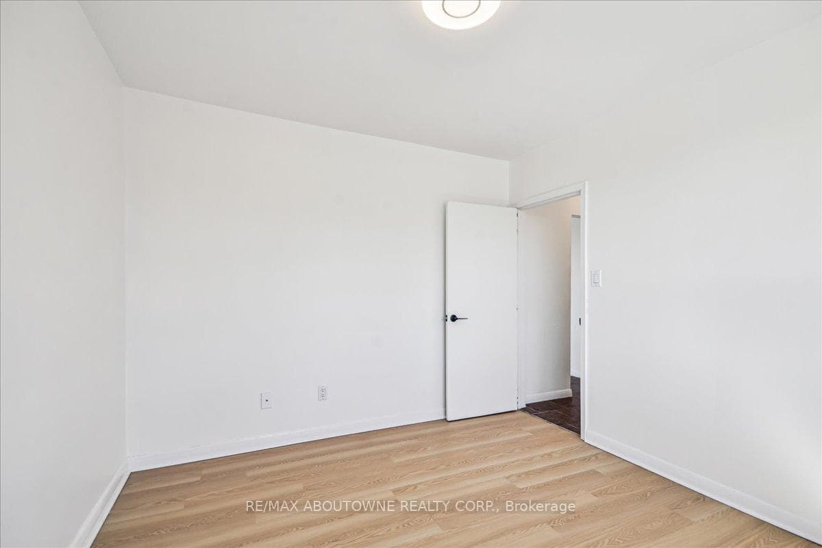 2 Wesley Street Unit 5 photo 28