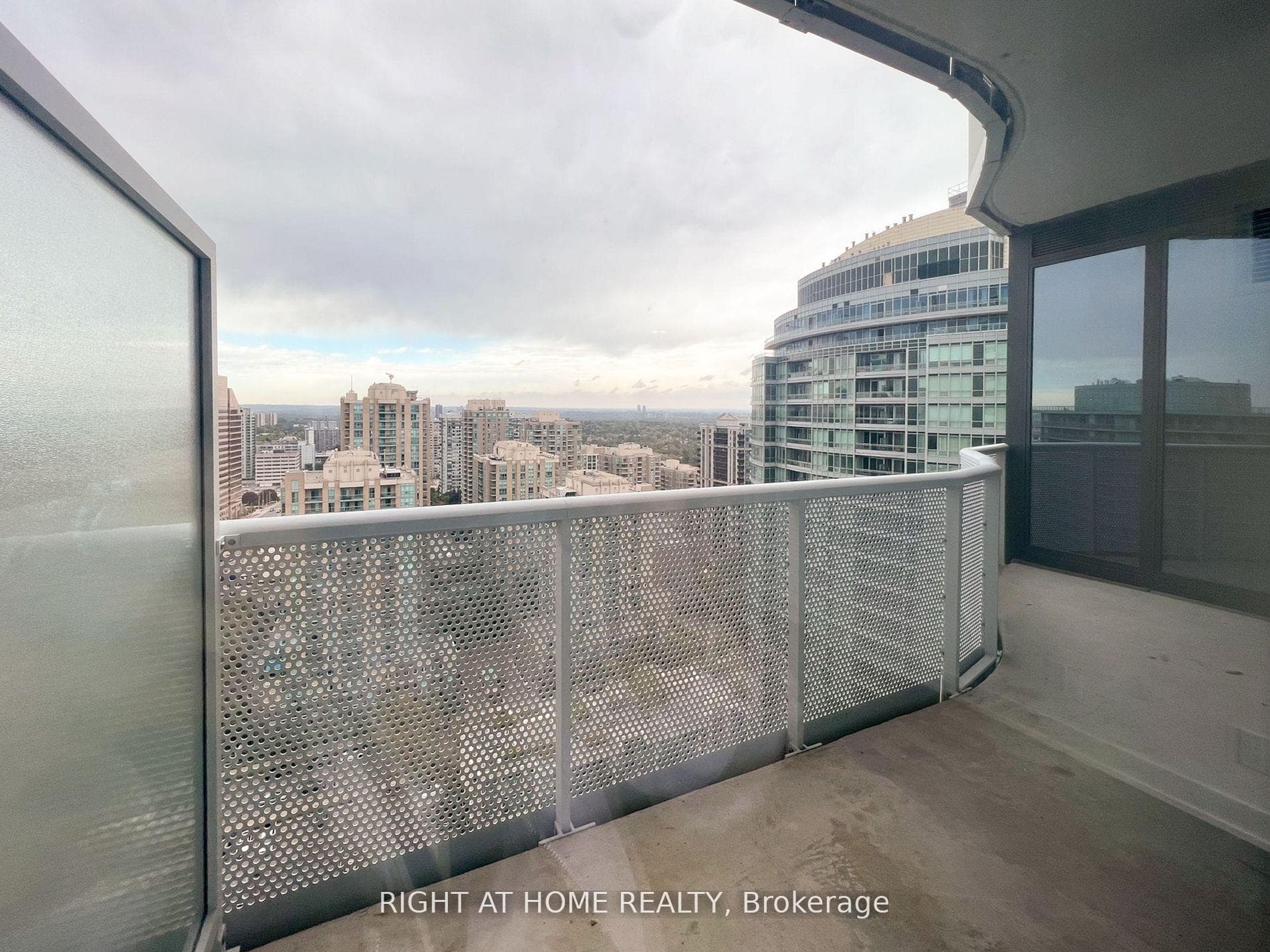 15 Holmes Avenue Unit 2407 photo 8
