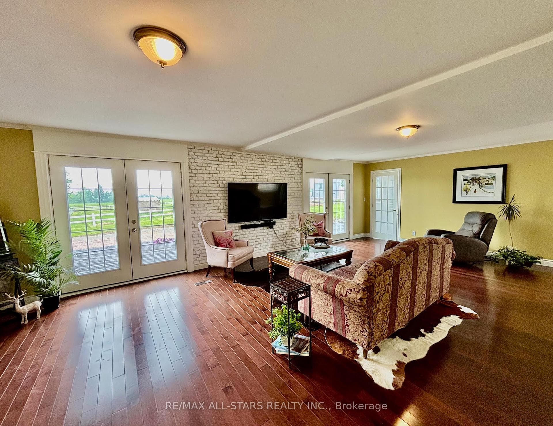 777 Cambray Road photo 6