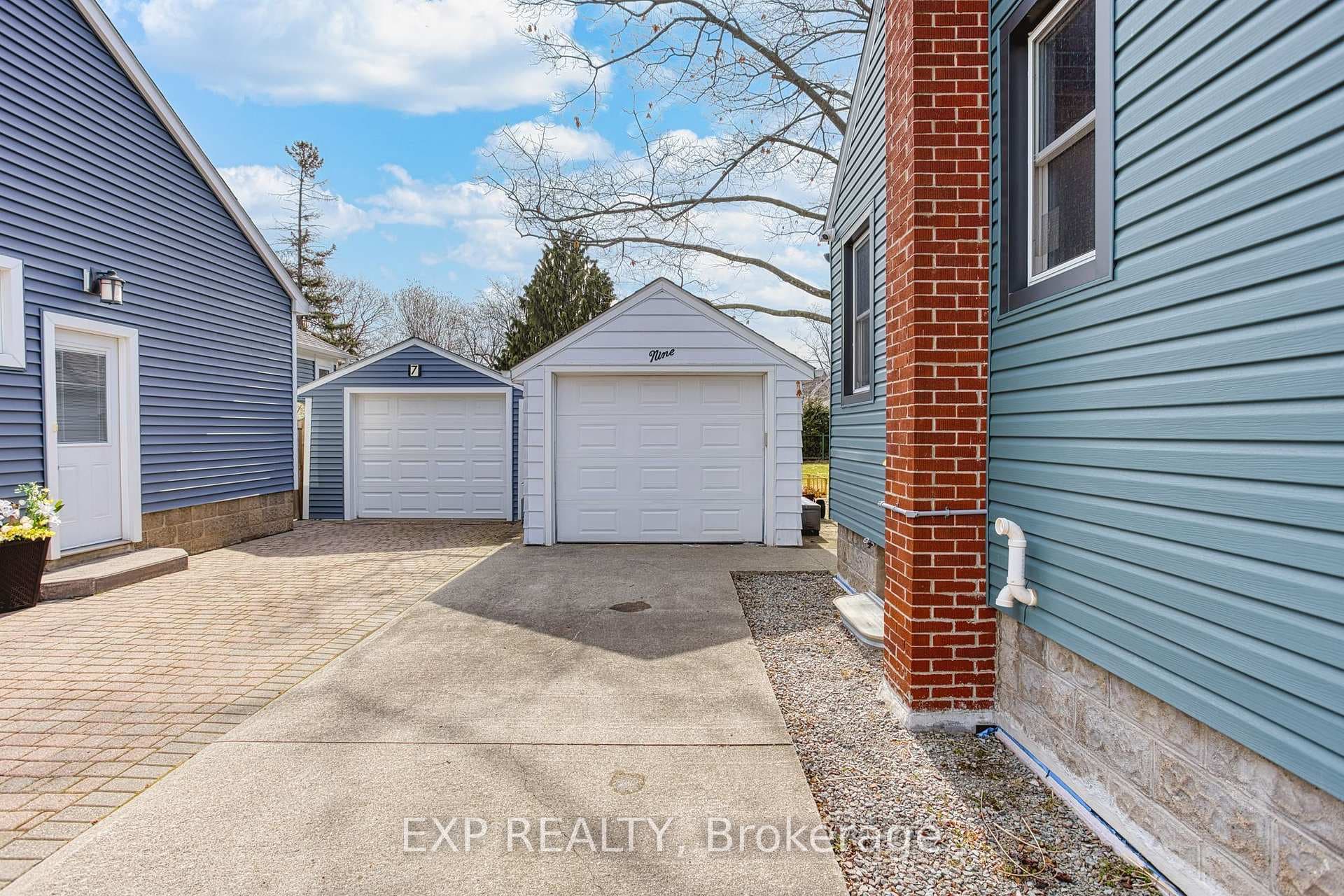 9 Rosslyn Avenue photo 31