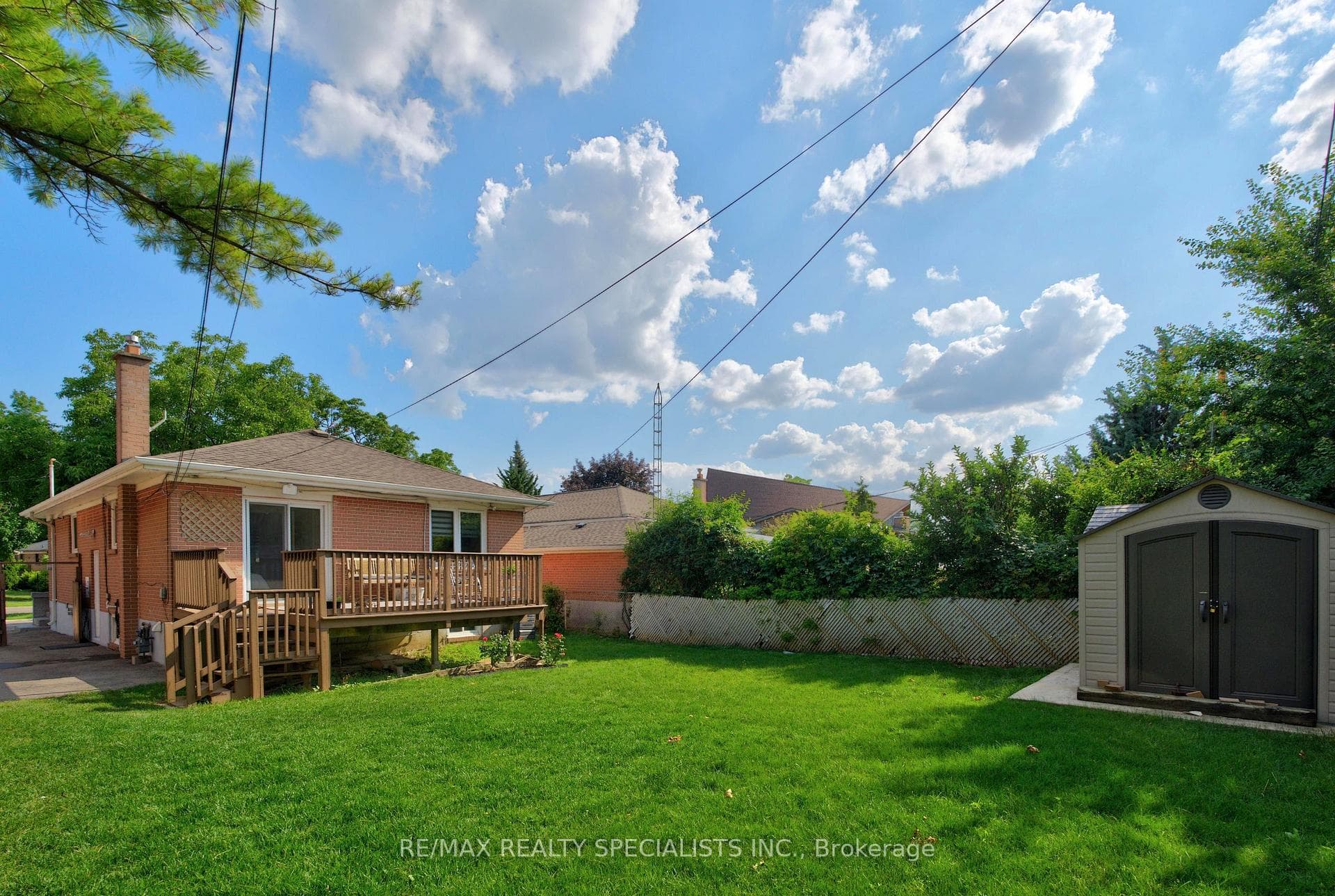 94 Eringate Drive photo 41