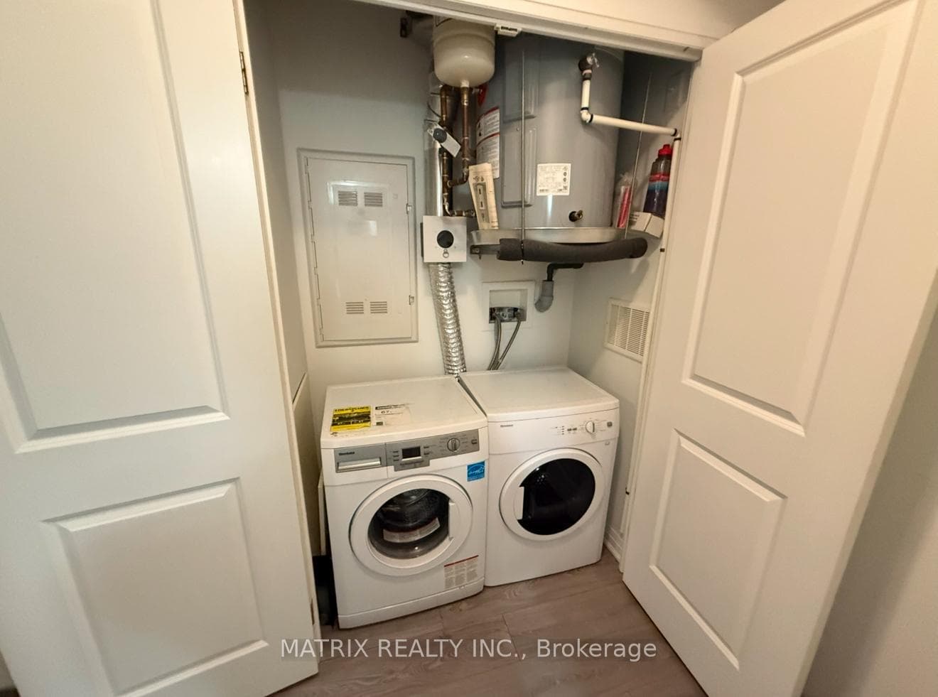 1900 Simcoe Street Unit 403 photo 13