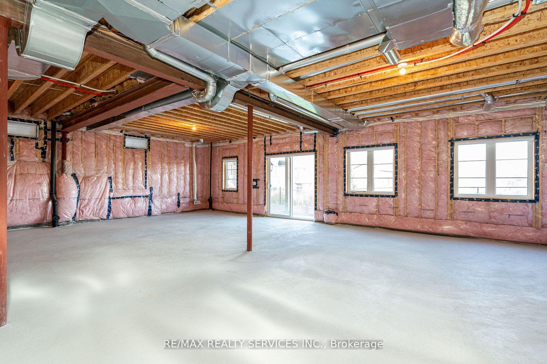 52 Plank Road photo 42