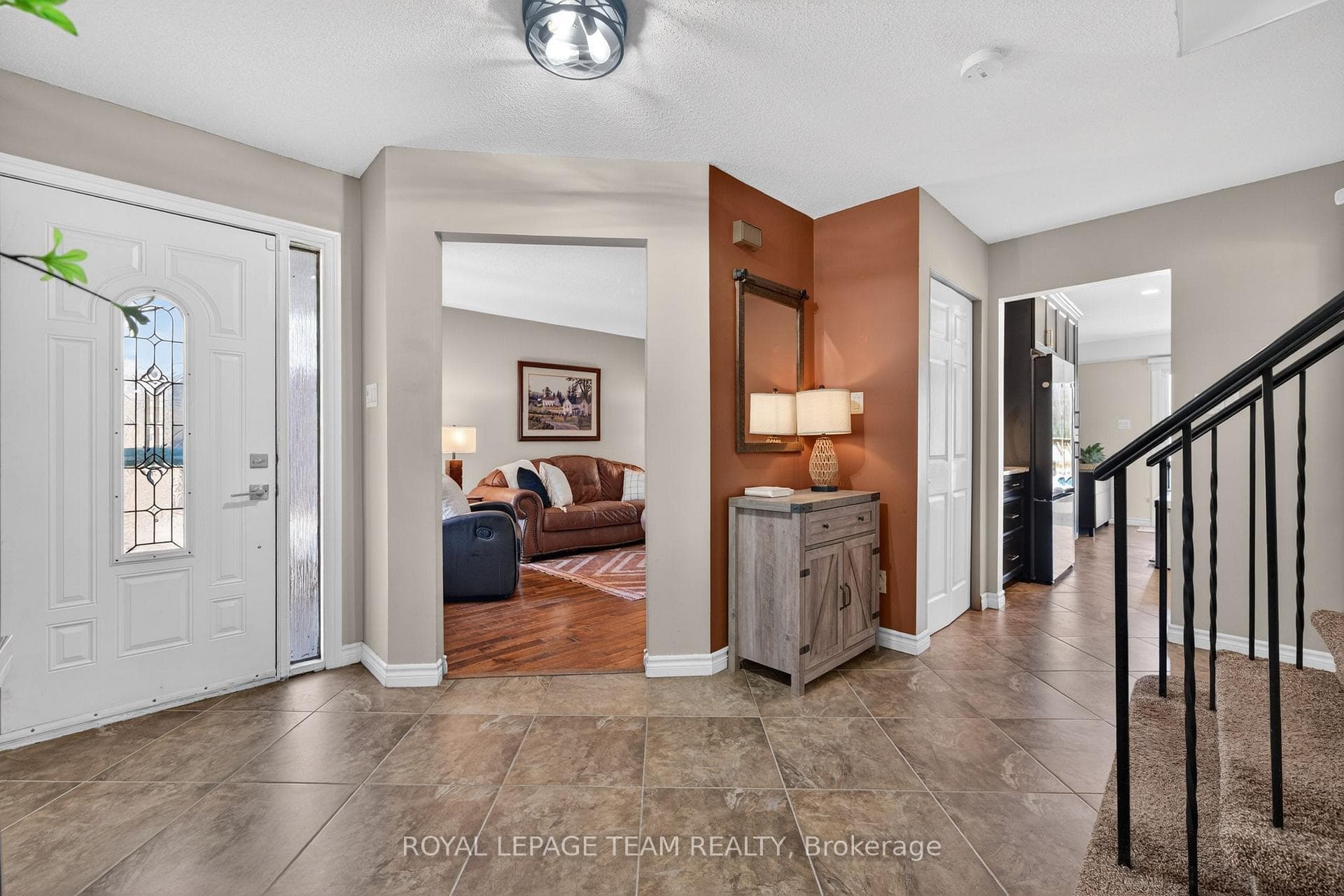 161 Springwater Drive photo 4