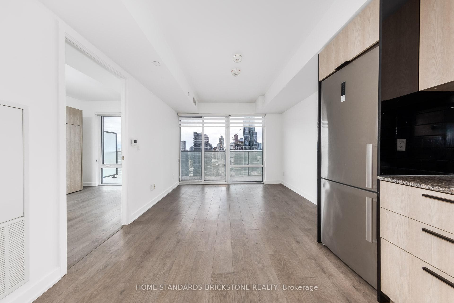 501 Yonge Street Unit 3010 photo 11