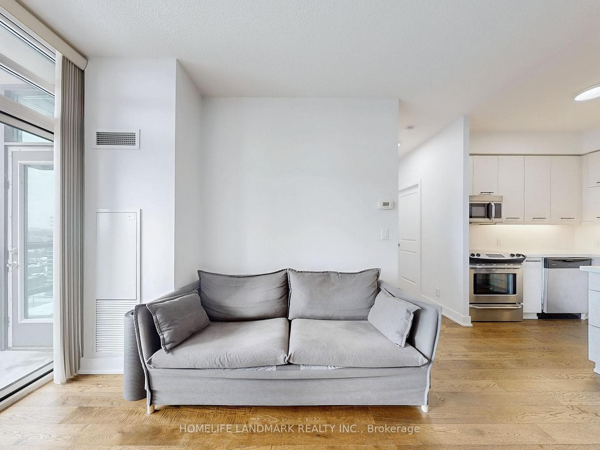 26 Norton Avenue Unit 1711 photo 8