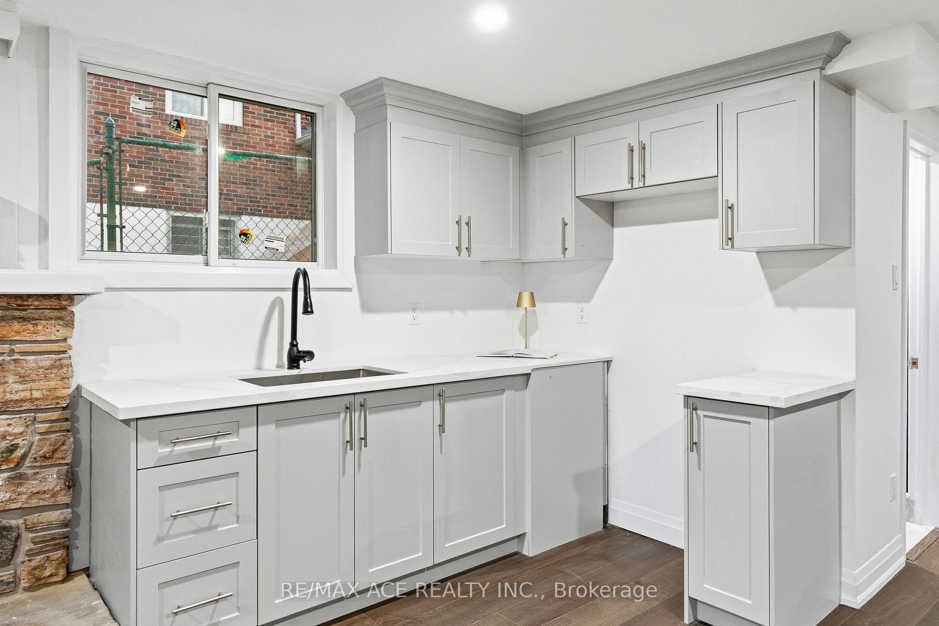 399 Lawson Road photo 34