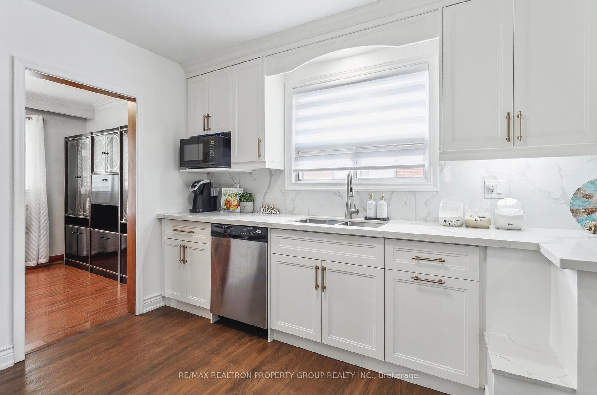 50 Anola Place photo 10