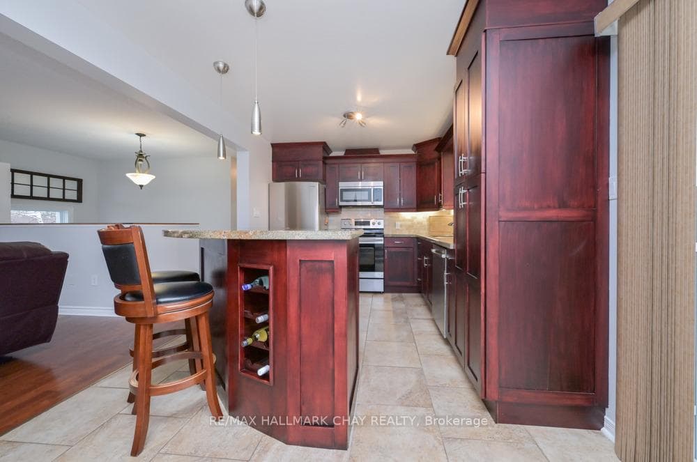 36 Moore Avenue photo 18