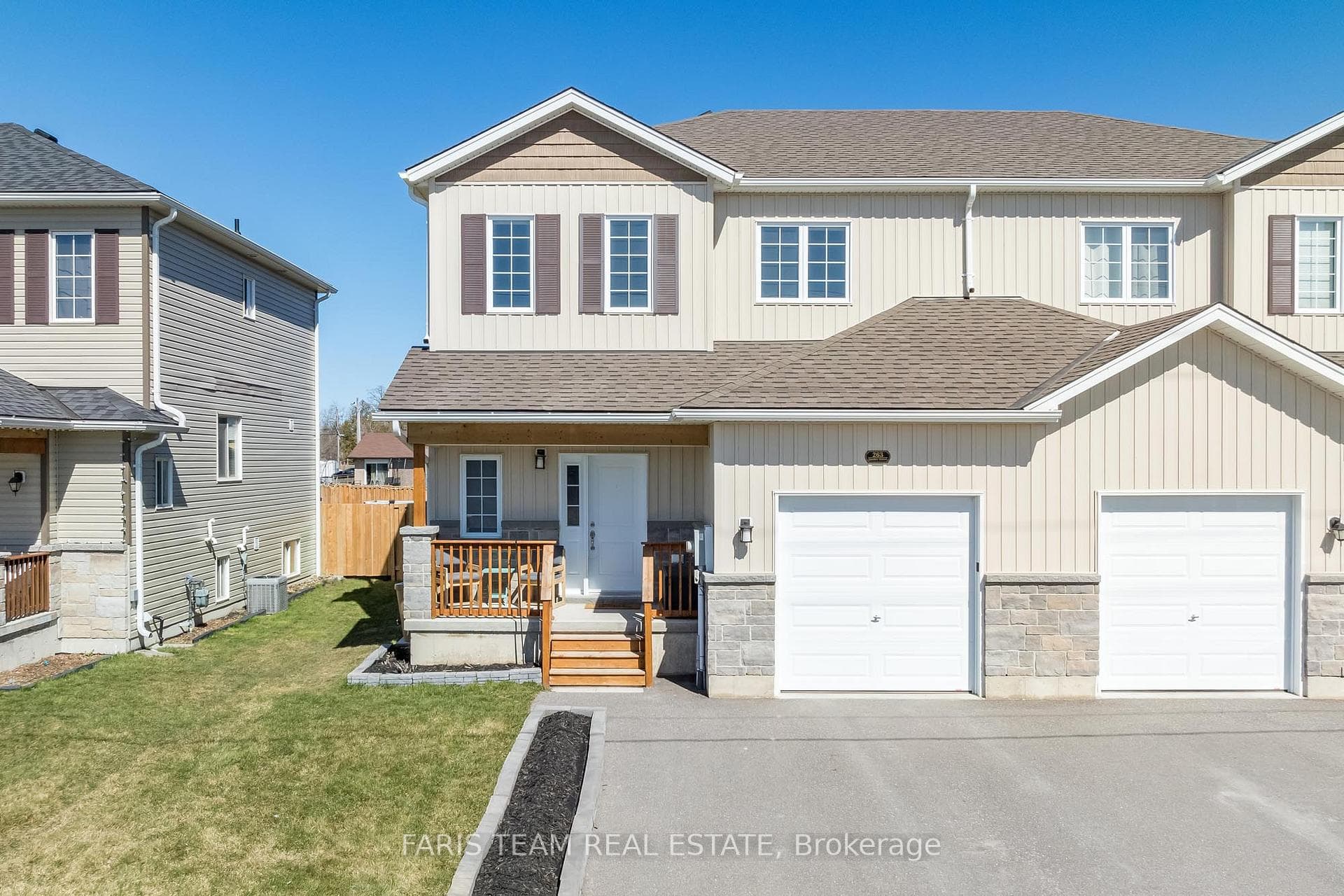 263 Quebec Street photo 1
