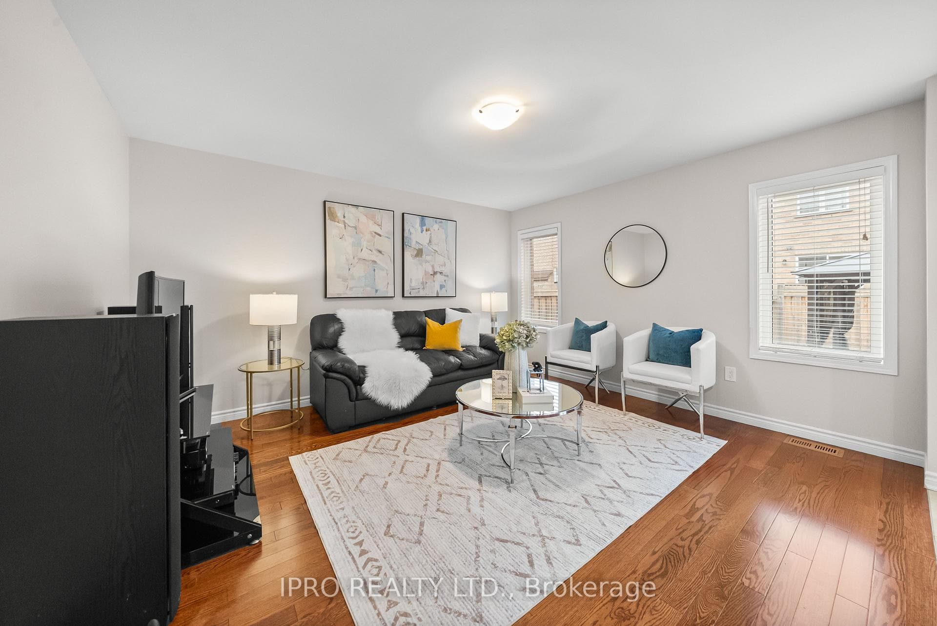 70 Fenchurch Drive photo 17