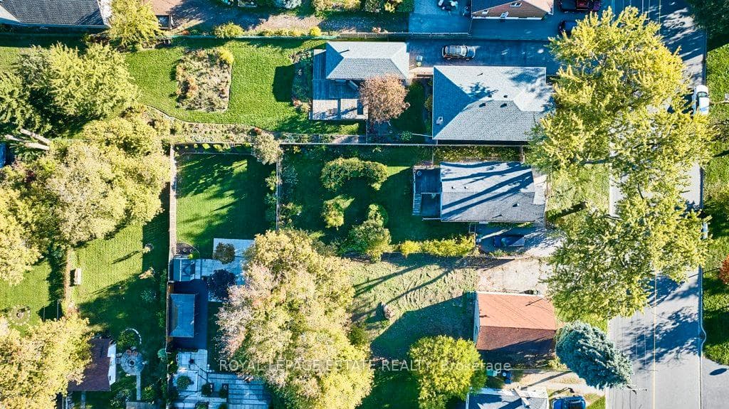 121 Galloway Road photo 34