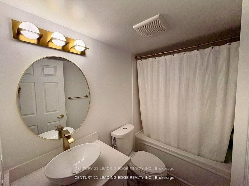 18 Kenaston Gardens Unit 712 photo 9