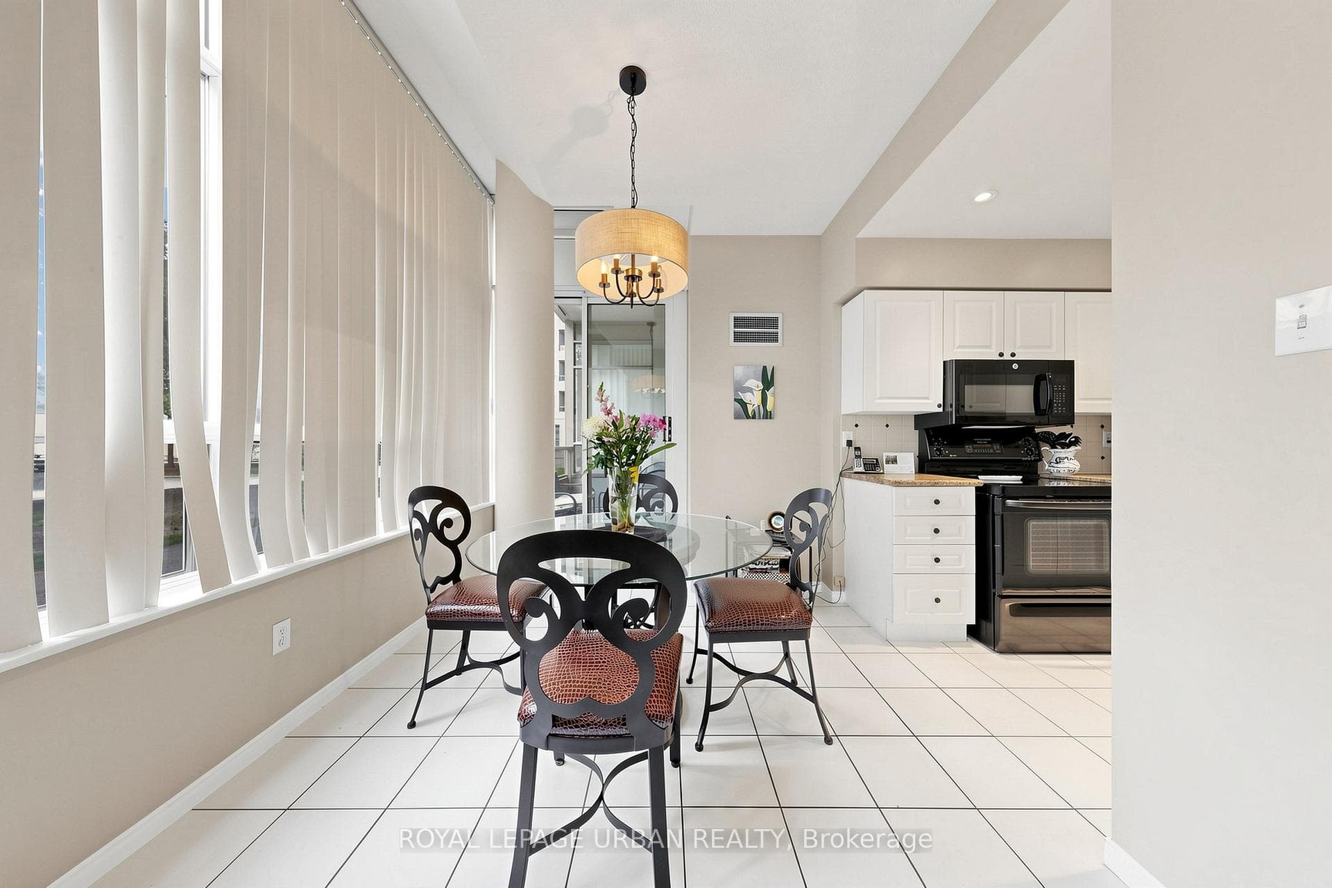 11 Townsgate Drive Unit 110 photo 18