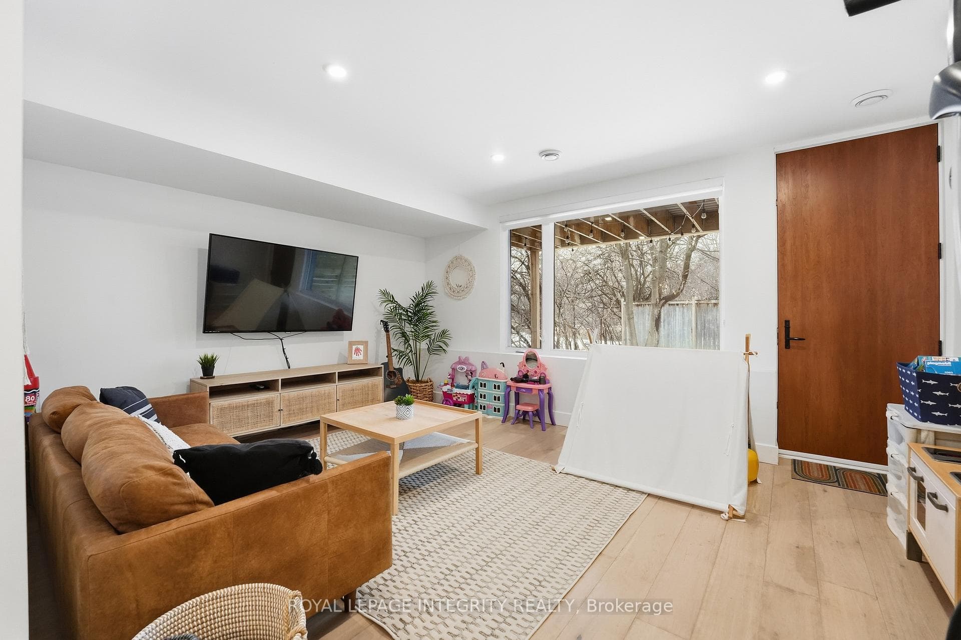221 Wesley Avenue photo 29