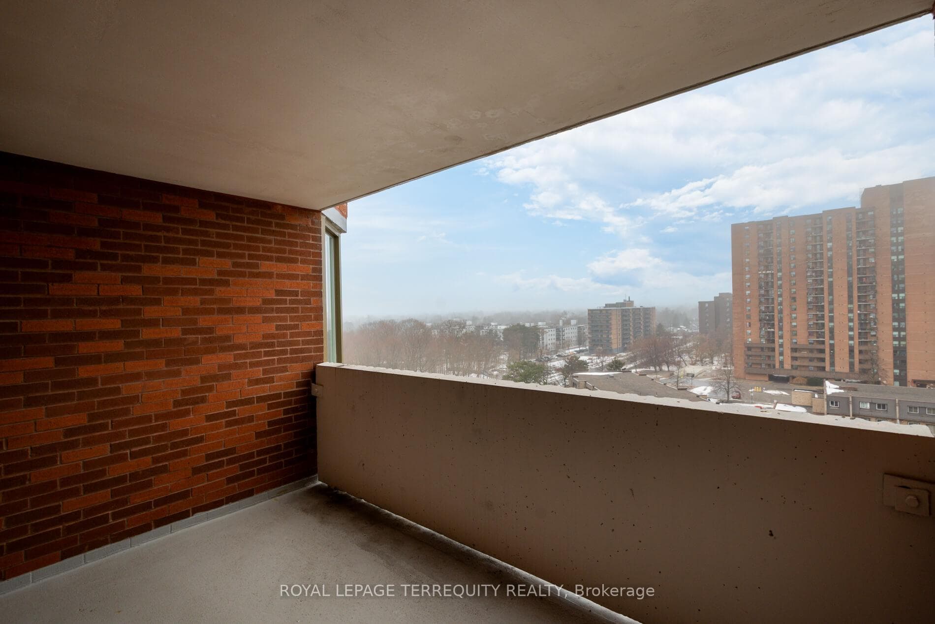 121 Ling Road Unit 1004 photo 32
