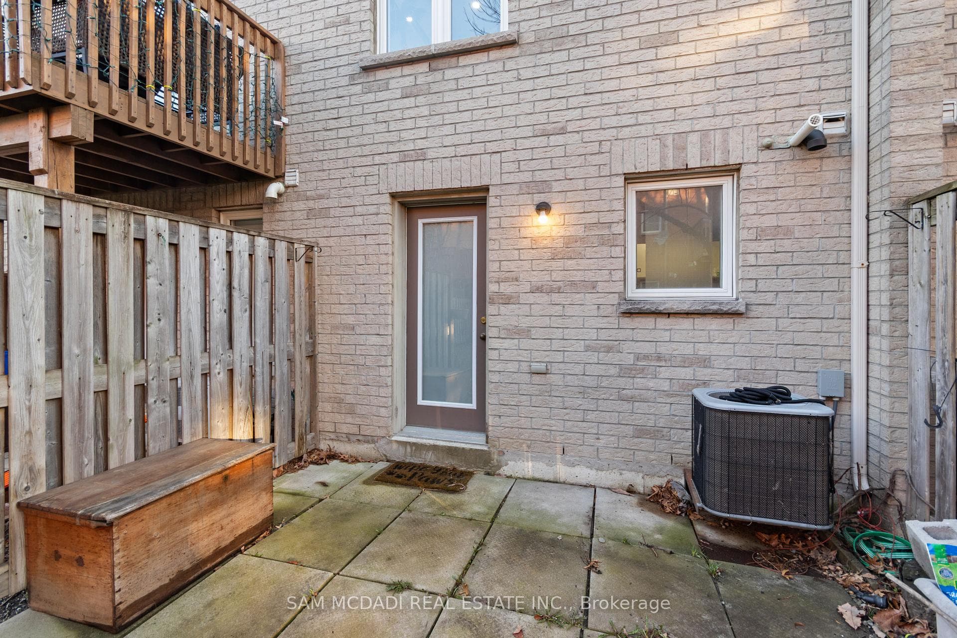 435 Hensall Circle Unit 11 photo 30