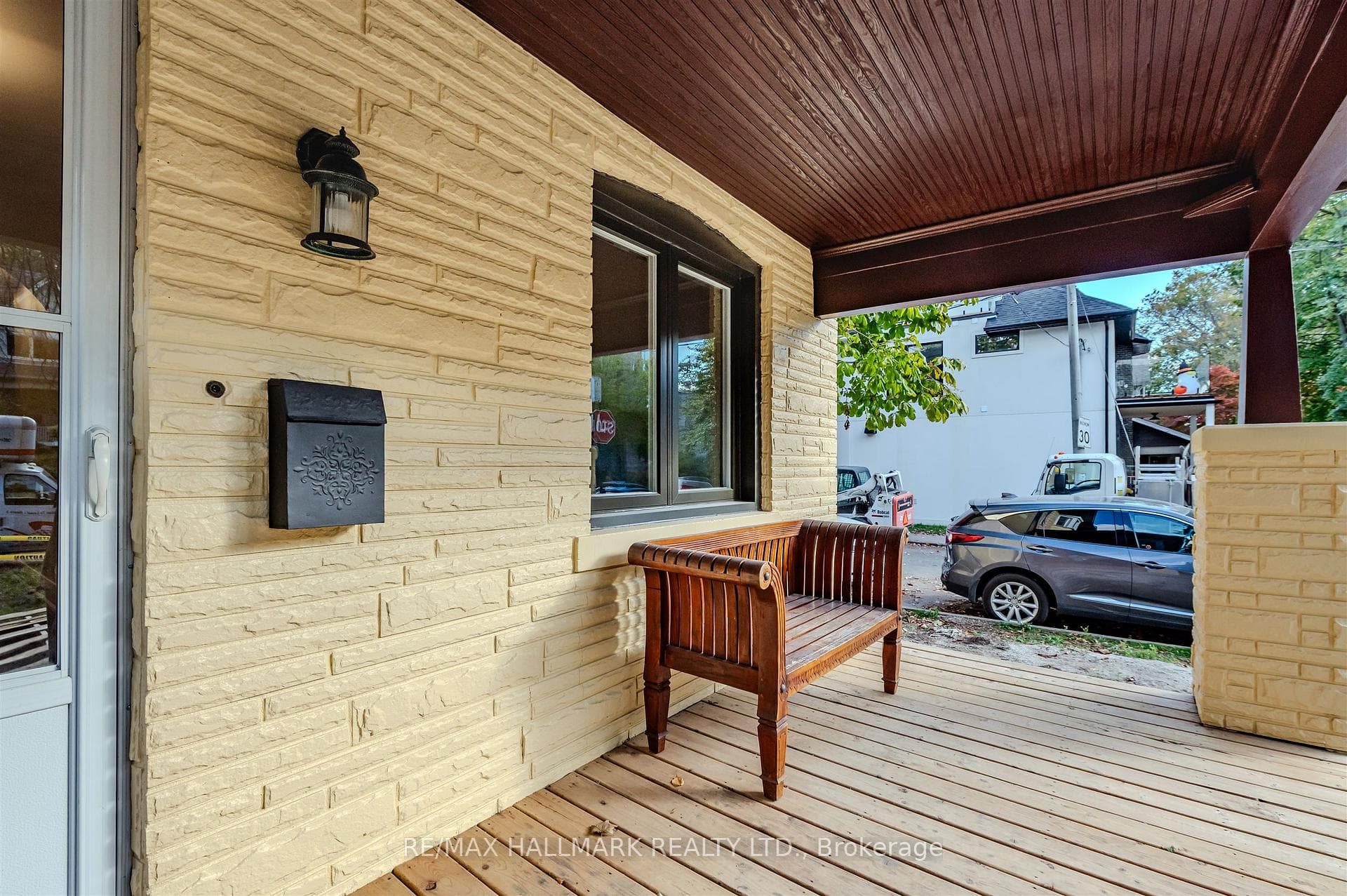 165 Wineva Avenue photo 3
