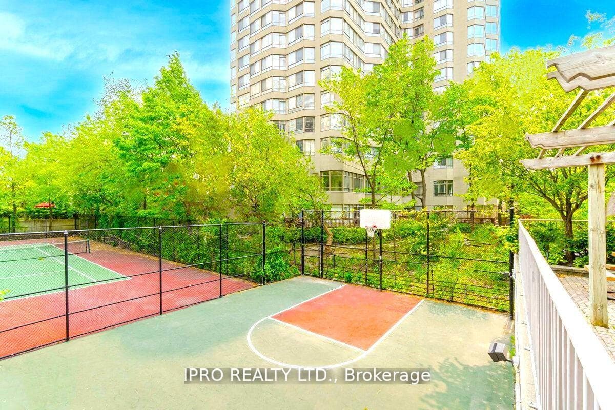 156 Enfield Place Unit 2212 photo 33