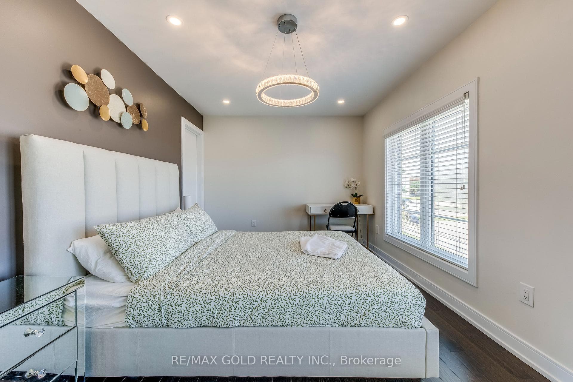 561 Mermaid Crescent photo 30