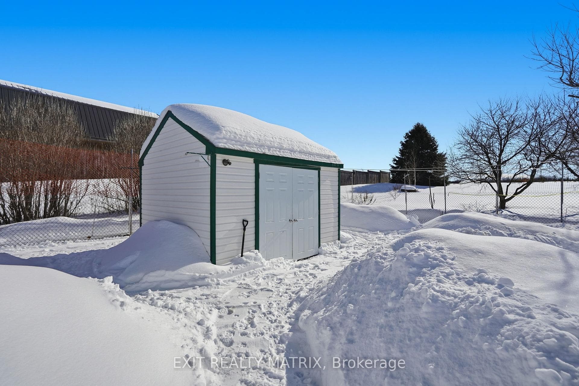 890 Happy Hollow Road photo 30
