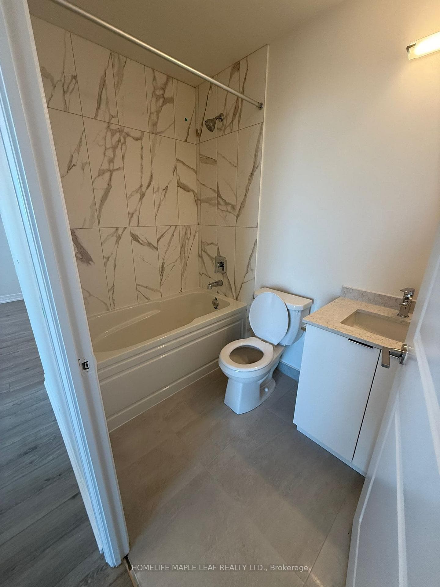 15 Watergarden Drive Unit 3801 photo 17