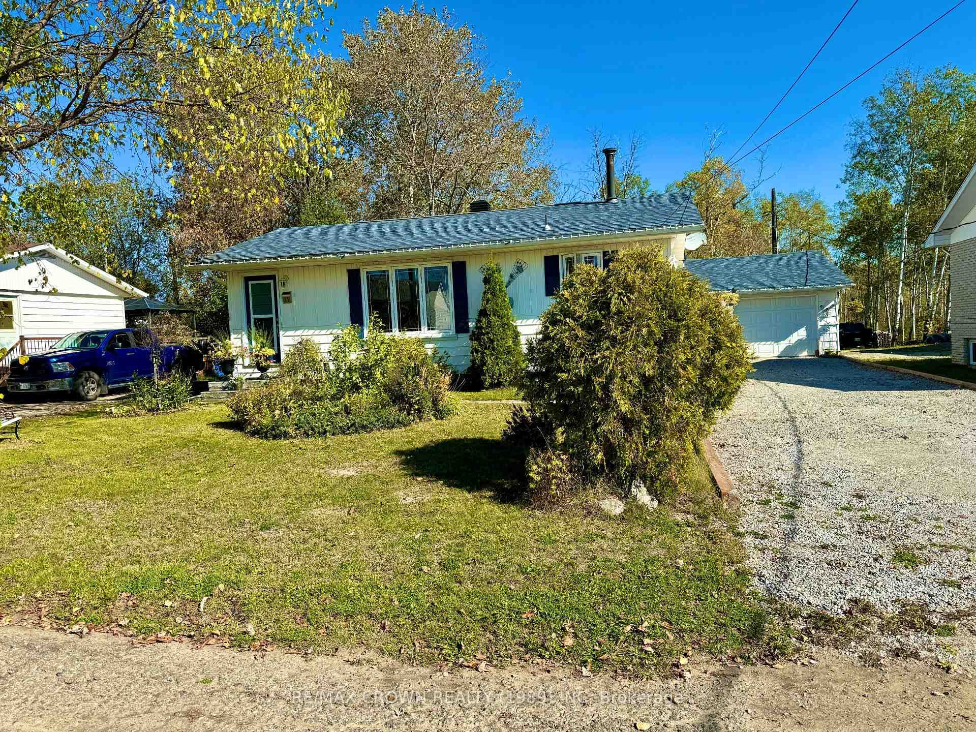 11 Niagara Street photo 36