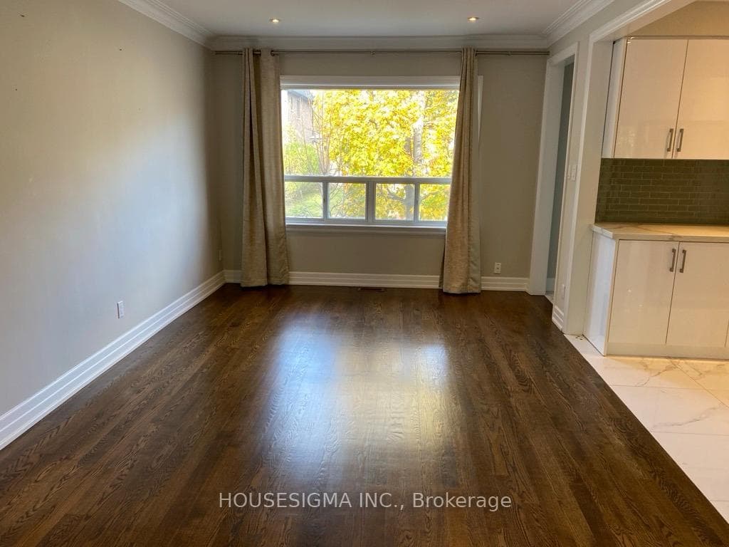 139 Horsham Avenue photo 4