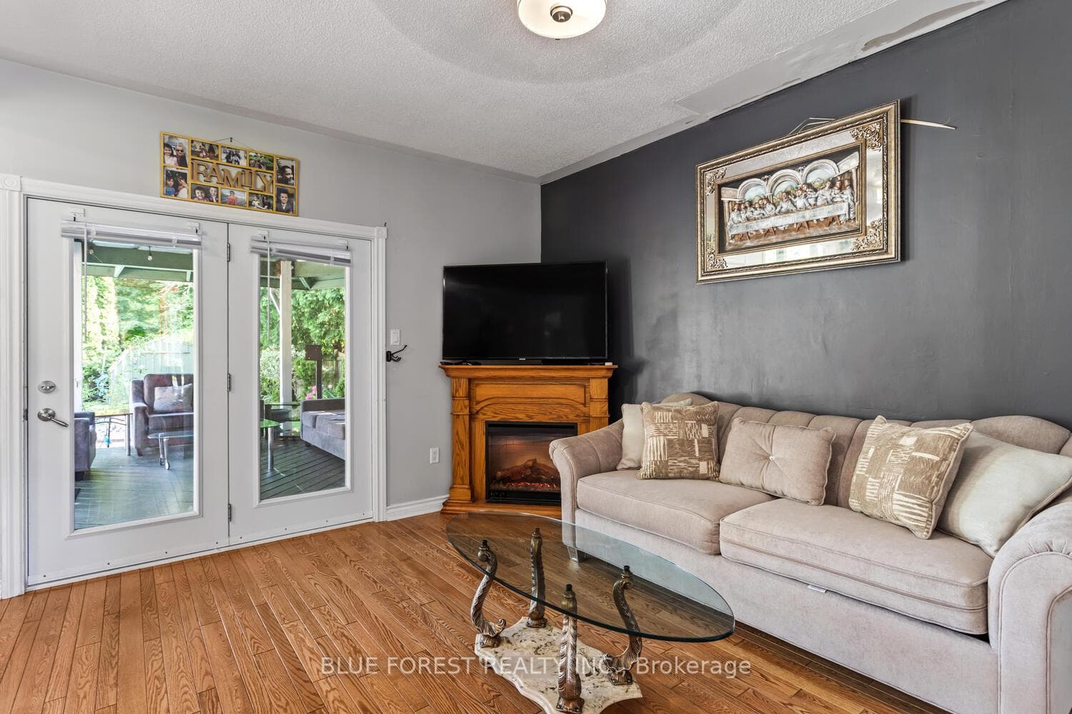 87 Sunray Avenue photo 17