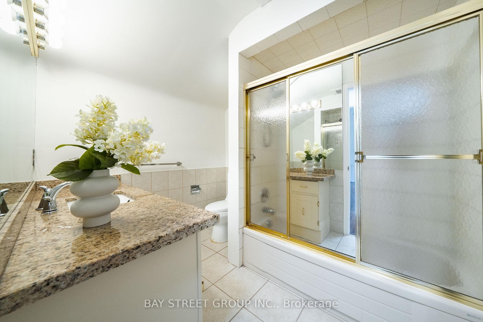 441 Guildwood Parkway photo 24
