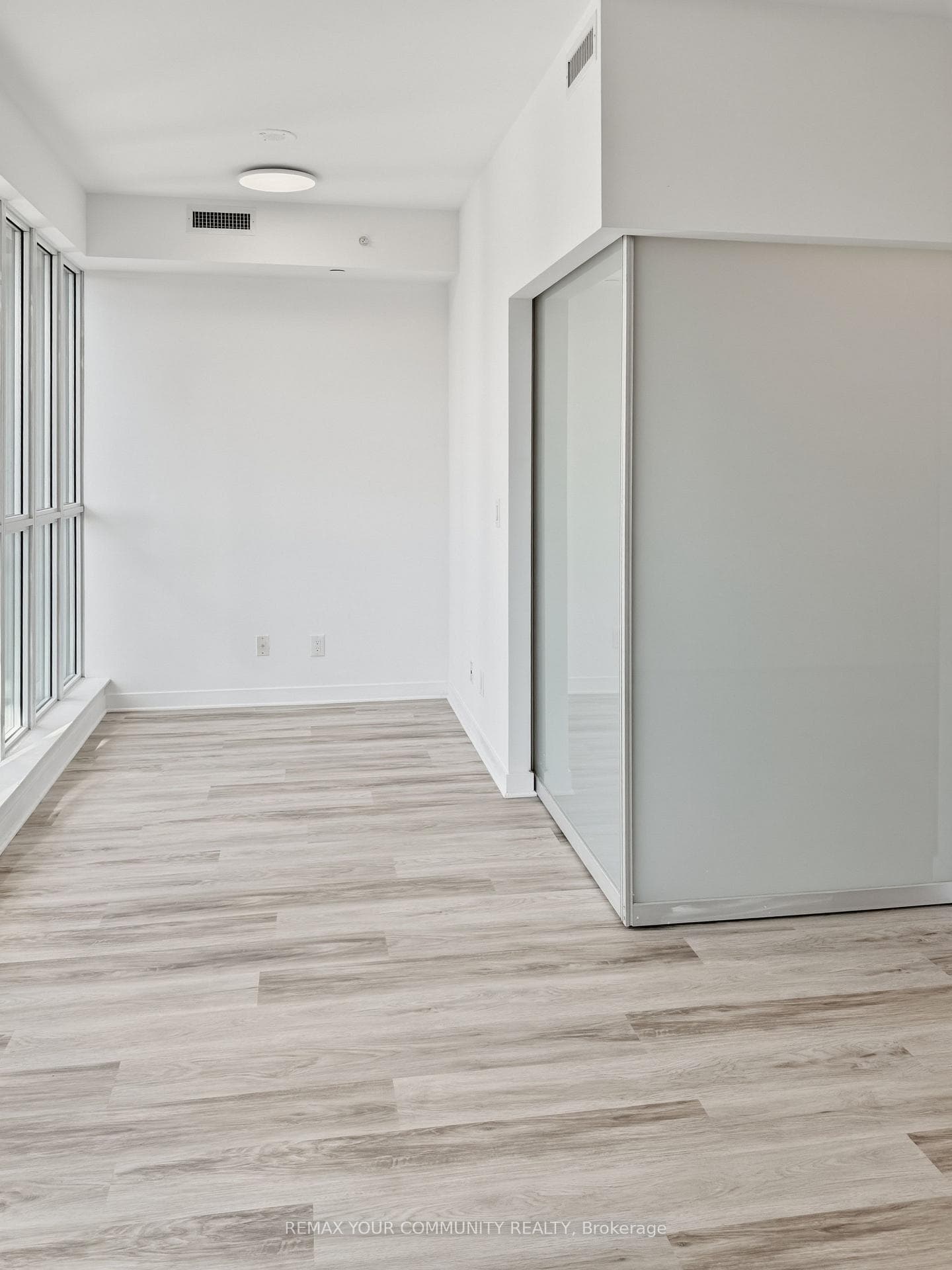 150 East Liberty Street Unit 618 photo 10