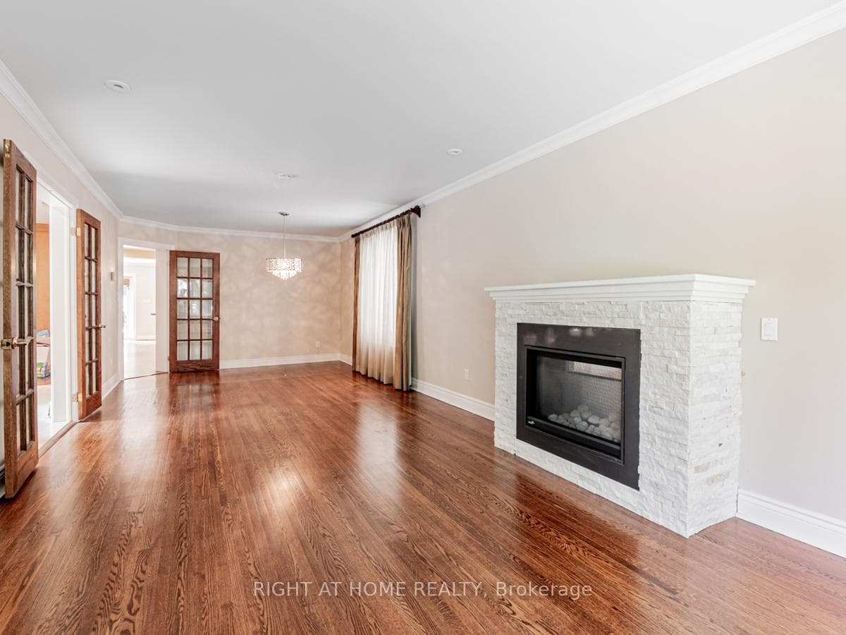 219 Briar Hill Avenue photo 6