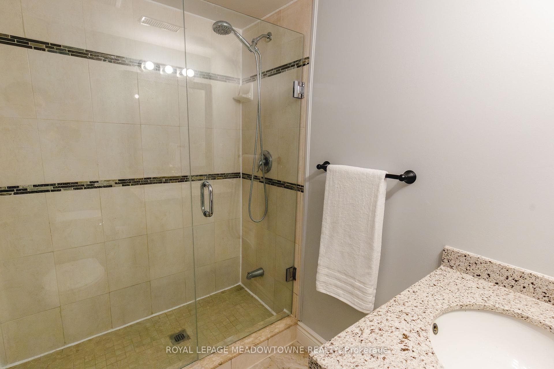 65 Bower Street photo 35