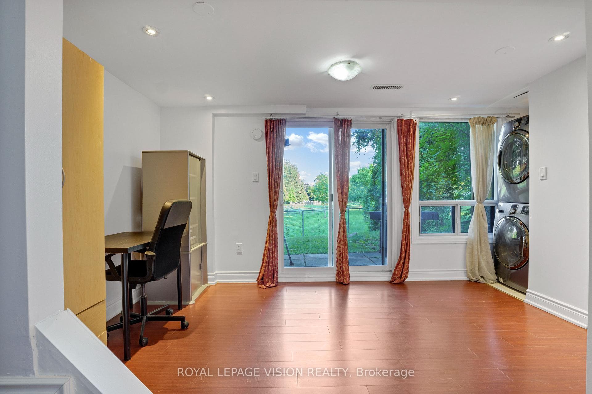 371 Orton Park Road Unit 16 photo 22