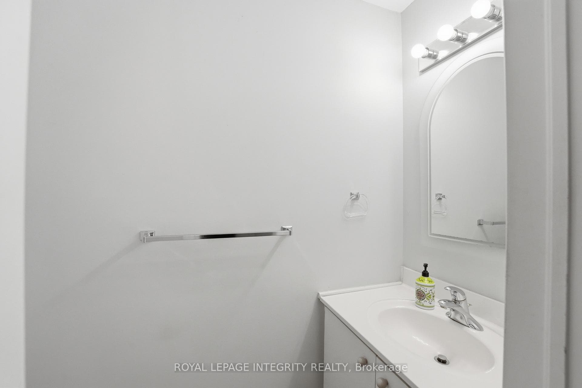 Main Floor 2pc Powder Room