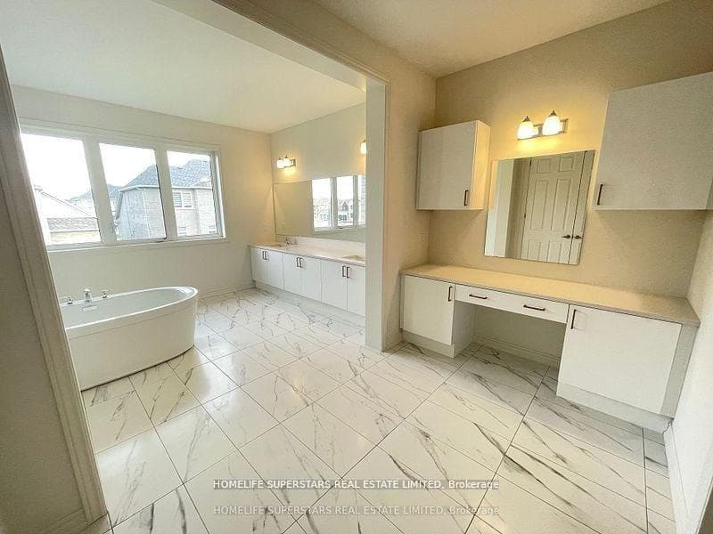17 Bellflower Crescent photo 26