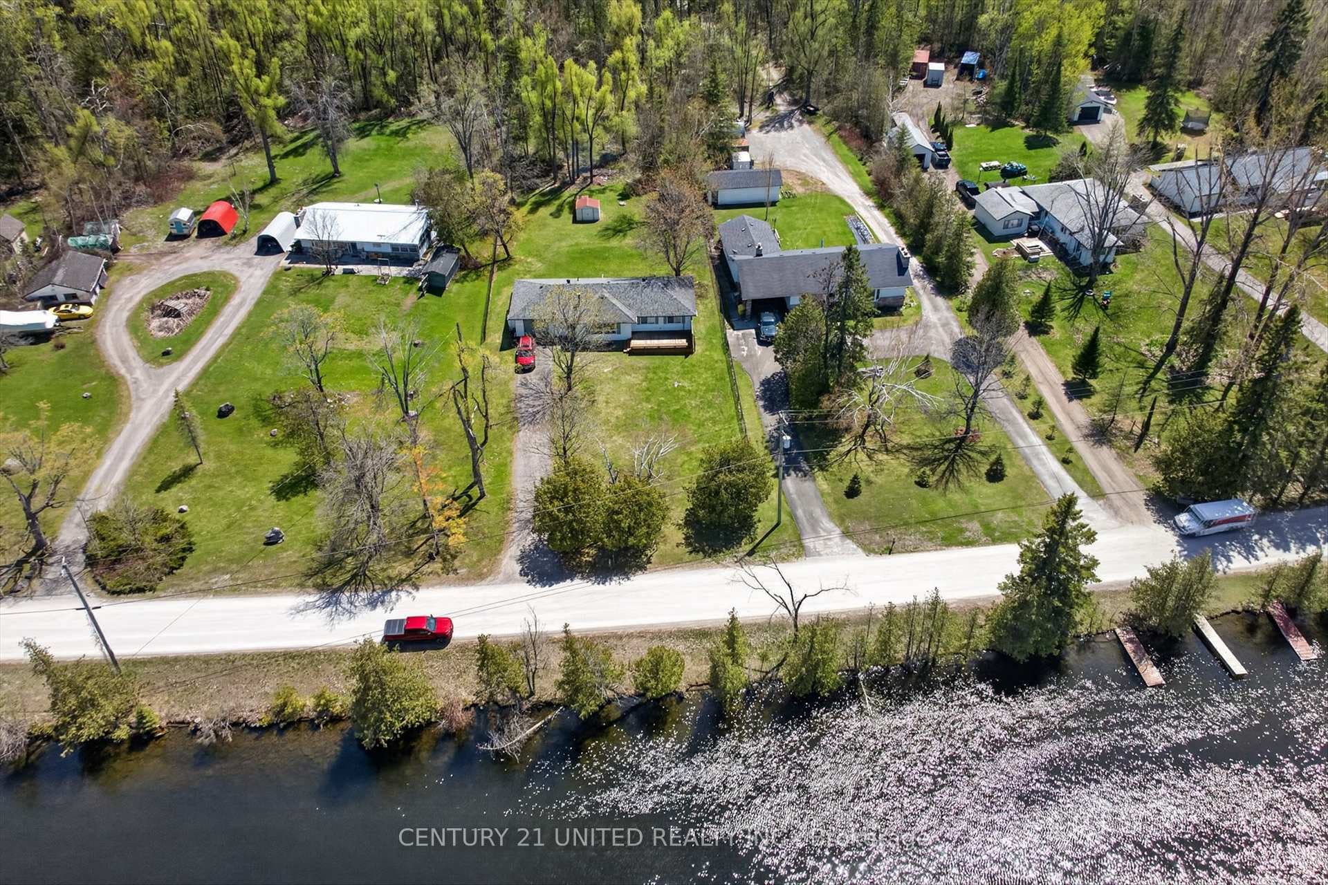 50 Trent Canal Road photo 46